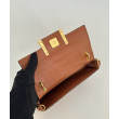 Borse Firmate Replica Fendi Baguette con manico superiore e logo FF impresso marrone