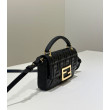 Borsa Replica 1:1 Fendi Baguette con manico superiore e logo FF impresso Nero
