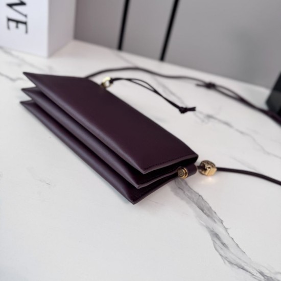 Replica di lusso Imitazioni borse griffate Loewe Joya Pouch Nappa Borgogna Imitazioni Cloni Imitazioni borse griffate Loewe Joya Pouch Nappa Borgogna firmate