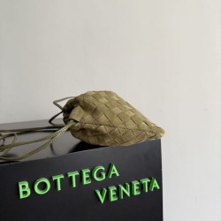 Replica di lusso Bottega Veneta Dustbag Intrecciato Scamosciato verde oliva Imitazioni Cloni Bottega Veneta Dustbag Intrecciato Scamosciato verde oliva firmate