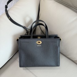 Cloni Borsa tote Burberry Cotswolds nera firmate
