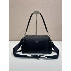 Replica Perfetta a tracolla Prada da uomo nylon/saffiano nera
