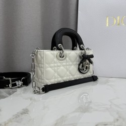 Cloni Borsa Replica 1:1 Dior Lady D-Joy Micro Bag Latte Cannage in pelle di agnello bianca firmate