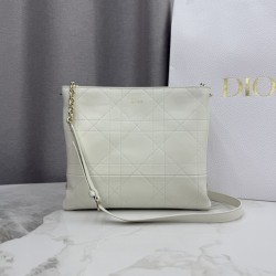 Cloni Borse Dior Trianon con catena piatta macrocannage bianca firmate
