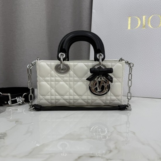 Borsa Replica 1:1 Dior Lady D-Joy Micro Bag Latte Cannage in pelle di agnello bianca