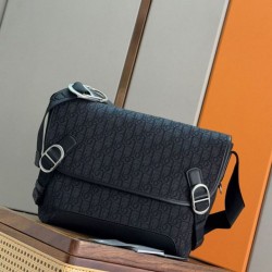 Cloni Replica Perfetta a tracolla da uomo Dior Jett con patta firmate