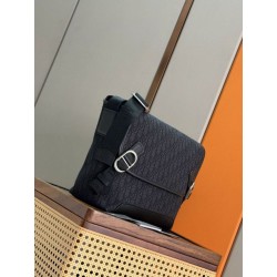 Replica Perfetta a tracolla da uomo Dior Jett con patta