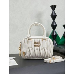 Borse Replica Alta Qualità tote Miu Miu Arcadie nappa trapuntata 5BB123 Bianco