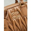 Borse Imitazioni tote Miu Miu Arcadie nappa trapuntata 5BB123 marrone