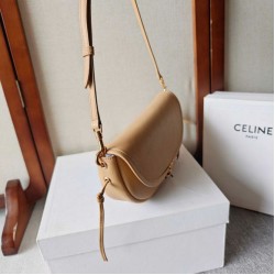 Replica di lusso Borsa Celine Halfmoon piccola morbida Triomphe albicocca Imitazioni Cloni Borsa Celine Halfmoon piccola morbida Triomphe albicocca firmate