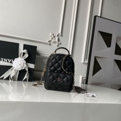 Cloni Zaino Chanel Mini Classic trapuntato con logo CC AP3663 Nero firmate