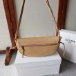Borsa Celine Halfmoon piccola morbida Triomphe albicocca