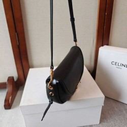Imitazioni borse griffate Celine Halfmoon piccola morbida Triomphe Nero