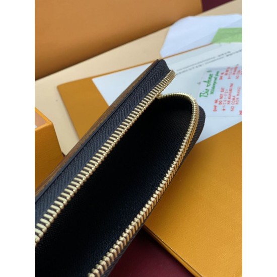 Replica di lusso Astuccio Portamatite Louis Vuitton Charlotte GI1477 nero Imitazioni Cloni Astuccio Portamatite Louis Vuitton Charlotte GI1477 nero firmate