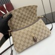 Borse a tracolla Gucci Aperitivo 866720 Tela GG marrone