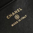 Chanel 26P Beauty case sottile con manico superiore trapuntato e catena AP5100 nero