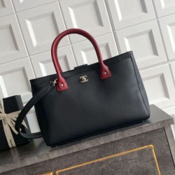 Cloni Borsa tote grande Chanel Executive Cerf nera/bordeaux firmate