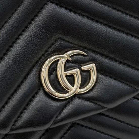 Replica di lusso Zaino Gucci Mini GG Marmont matelassé a chevron Nero Imitazioni Cloni Zaino Gucci Mini GG Marmont matelassé a chevron Nero firmate