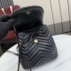 Replica di lusso Zaino Gucci Mini GG Marmont matelassé a chevron Nero Imitazioni Cloni Zaino Gucci Mini GG Marmont matelassé a chevron Nero firmate