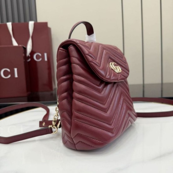 Replica di lusso Zaino Gucci Mini GG Marmont matelassé a chevron Borgogna Imitazioni Cloni Zaino Gucci Mini GG Marmont matelassé a chevron Borgogna firmate