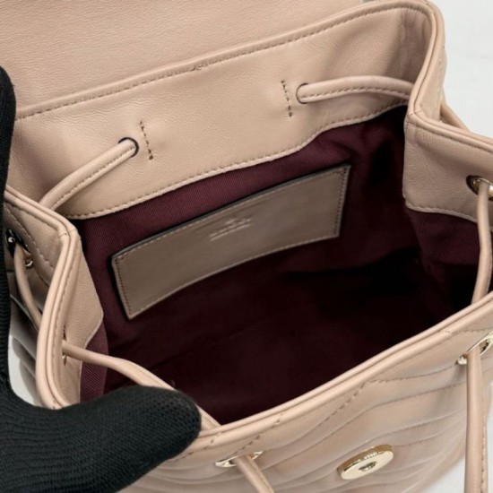 Replica di lusso Zaino Gucci Mini GG Marmont matelassé a chevron Rosa Imitazioni Cloni Zaino Gucci Mini GG Marmont matelassé a chevron Rosa firmate