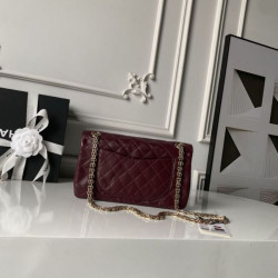 Borsa Chanel Reissue 2.55 26S pelle rugosa/gonfia Double Flap A37586 Borgogna