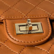 Borse Replica Alta Qualità Chanel Reissue 2.55 26S pelle rugosa/gonfia Double Flap A37586 Giallo Borse Replica Alta Qualità Chanel Reissue 2.55 26S pelle rugosa/gonfia Double Flap A37586 Giallo
