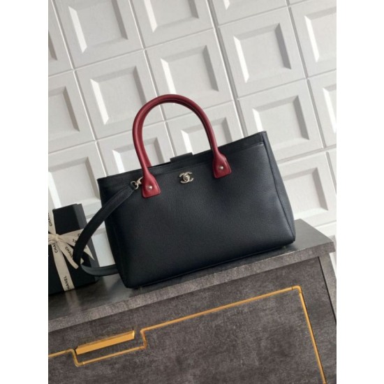 Borsa tote grande Chanel Executive Cerf nera/bordeaux