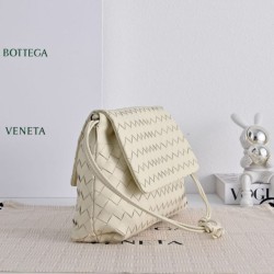 Replica di lusso Borsa a tracolla Bottega Veneta Giorno Intrecciato Bianco Imitazioni Cloni Borsa a tracolla Bottega Veneta Giorno Intrecciato Bianco firmate