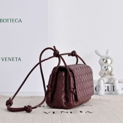 Replica di lusso Borse fedele Notturno Intrecciato Bottega Veneta Borgogna Imitazioni Cloni Borse Replica fedele Notturno Intrecciato Bottega Veneta Borgogna firmate