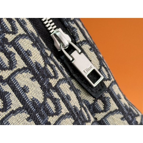 Replica di lusso Zaino Dior Heritage Saddle Flap Uomo Imitazioni Cloni Zaino Dior Heritage Saddle Flap Uomo firmate