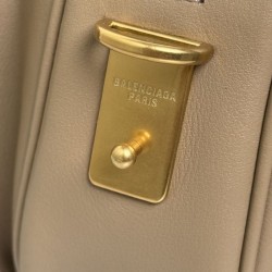 Replica Perfetta a tracolla media Balenciaga Le 7 albicocca
