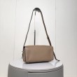 Replica Perfetta a tracolla media Balenciaga Le 7 albicocca