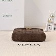 Borse Beauty case Bottega Veneta trucco scamosciata caffè