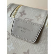 Pochette cosmetica Louis Vuitton con stampa a rilievo M26191 Pochette cosmetica Louis Vuitton con stampa a rilievo M26191