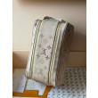 Pochette cosmetica Louis Vuitton con stampa a rilievo M26191 Pochette cosmetica Louis Vuitton con stampa a rilievo M26191