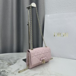 Replica di lusso Qualità superiore replica Dior My Tender Dior Top Handle Mini Chain Bag Rosa Imitazioni Cloni Qualità superiore replica Dior My Tender Dior Top Handle Mini Chain Bag Rosa firmate