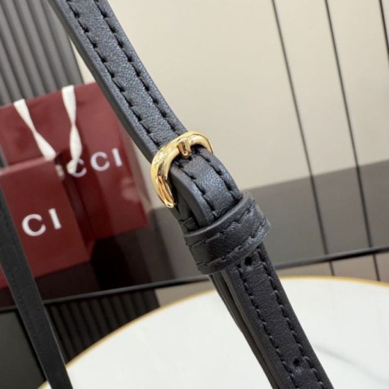 Replica di lusso Borse Imitazioni a tracolla piccola Gucci 867130 Horsebit Web Nero Imitazioni Cloni Borse Imitazioni a tracolla piccola Gucci 867130 Horsebit Web Nero firmate
