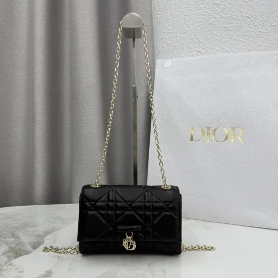 Borse Replica Dior My Tender Dior Top Handle Mini Chain Bag nera