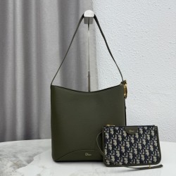 Cloni Borsa a secchiello medio Dior Médaillon M1532 Verde scuro firmate
