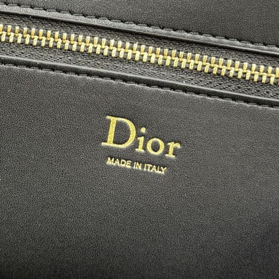 Cloni Borsa a tracolla Dior Médaillon M3920 nera firmate