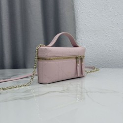 Replica di lusso Borsa a mano Dior Trianon Soft Vanity Mini Chain S4613 Rosa Imitazioni Cloni Borsa a mano Dior Trianon Soft Vanity Mini Chain S4613 Rosa firmate