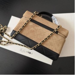Replica di lusso Borse Imitazioni da viaggio Chanel 26P con catena AP5186 scamosciata marrone Imitazioni Cloni Borse Imitazioni da viaggio Chanel 26P con catena AP5186 scamosciata marrone firmate