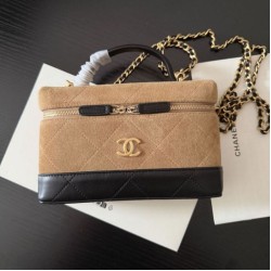 Cloni Borse Imitazioni da viaggio Chanel 26P con catena AP5186 scamosciata marrone firmate