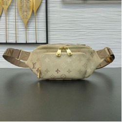 Cloni Marsupio Louis Vuitton Rush M29274 firmate