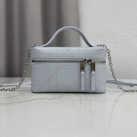 Borsa Replica 1:1 a mano Dior Trianon Soft Vanity Mini Chain S4613 Blu