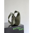 Bora Pari all'originale replica hobo da uomo di Bottega Veneta Veneto