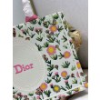 Borse Firmate Replica tote Dior Book multicolore con ricamo Daisy Garden e manico rosa