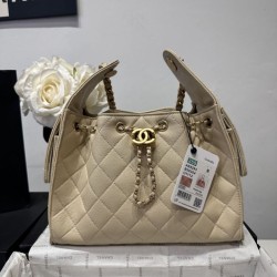 Cloni Borsa a secchiello Chanel Hobo con coulisse AS5293 Beige firmate