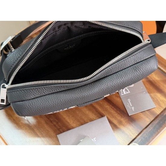 Replica perfette Borse Imitazioni a tracolla Dior Rider con cerniera Oblique Blu
